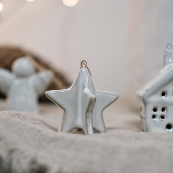 Star Hanging 6cm White