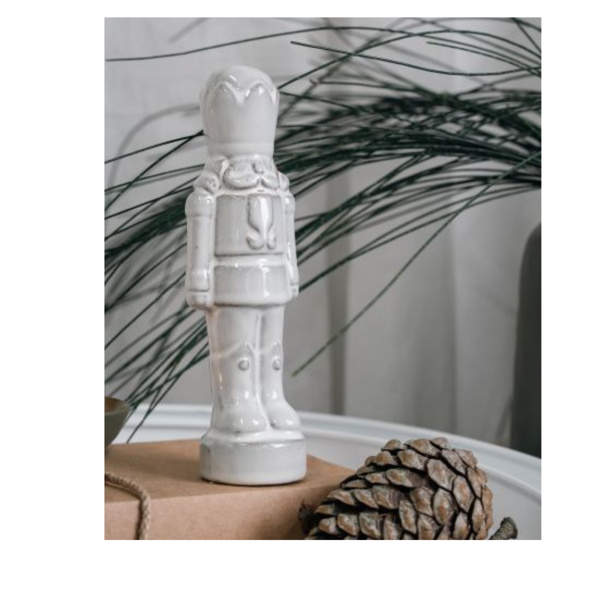 Nutcracker Ceramic 20cm