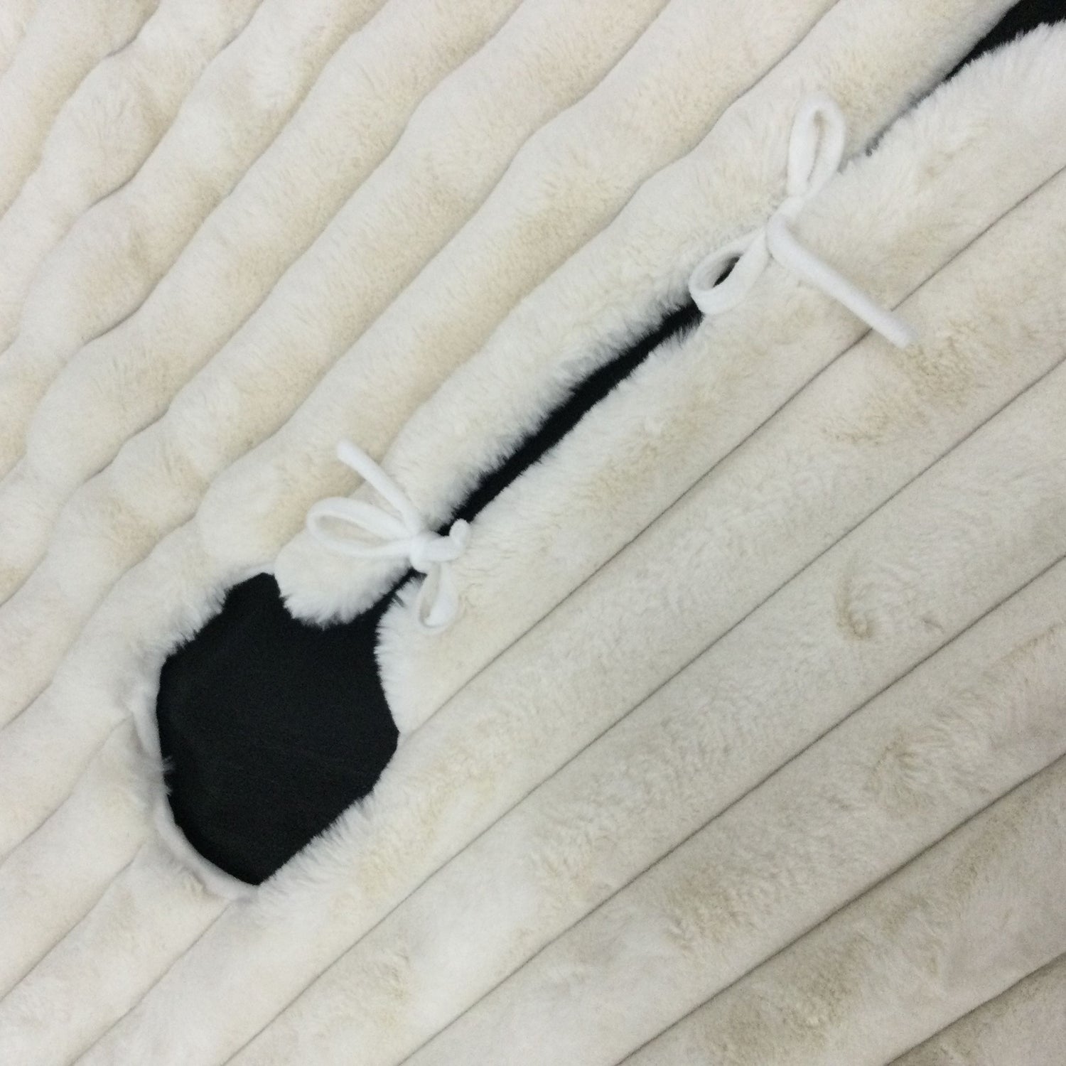 Ivory faux fur tree skirt plush ribbed